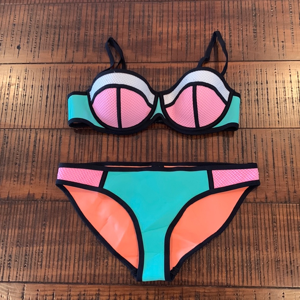 Triangl Bikini